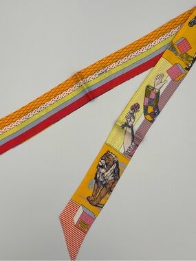 Hermès Grand Théâtre Nouveau Silk Twilly Yellow Lion Zebra Tiger Print